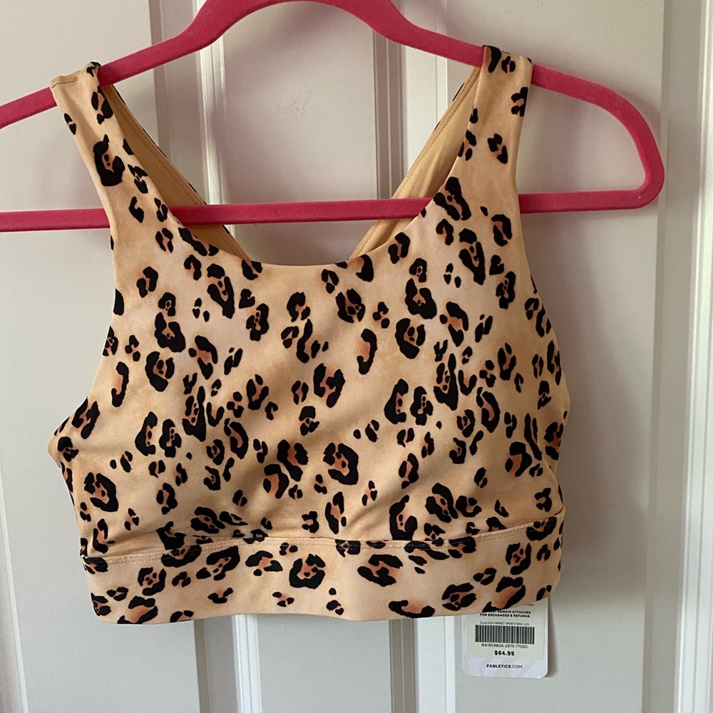 🛑 Brand new Fabletics animal print sports bra size large